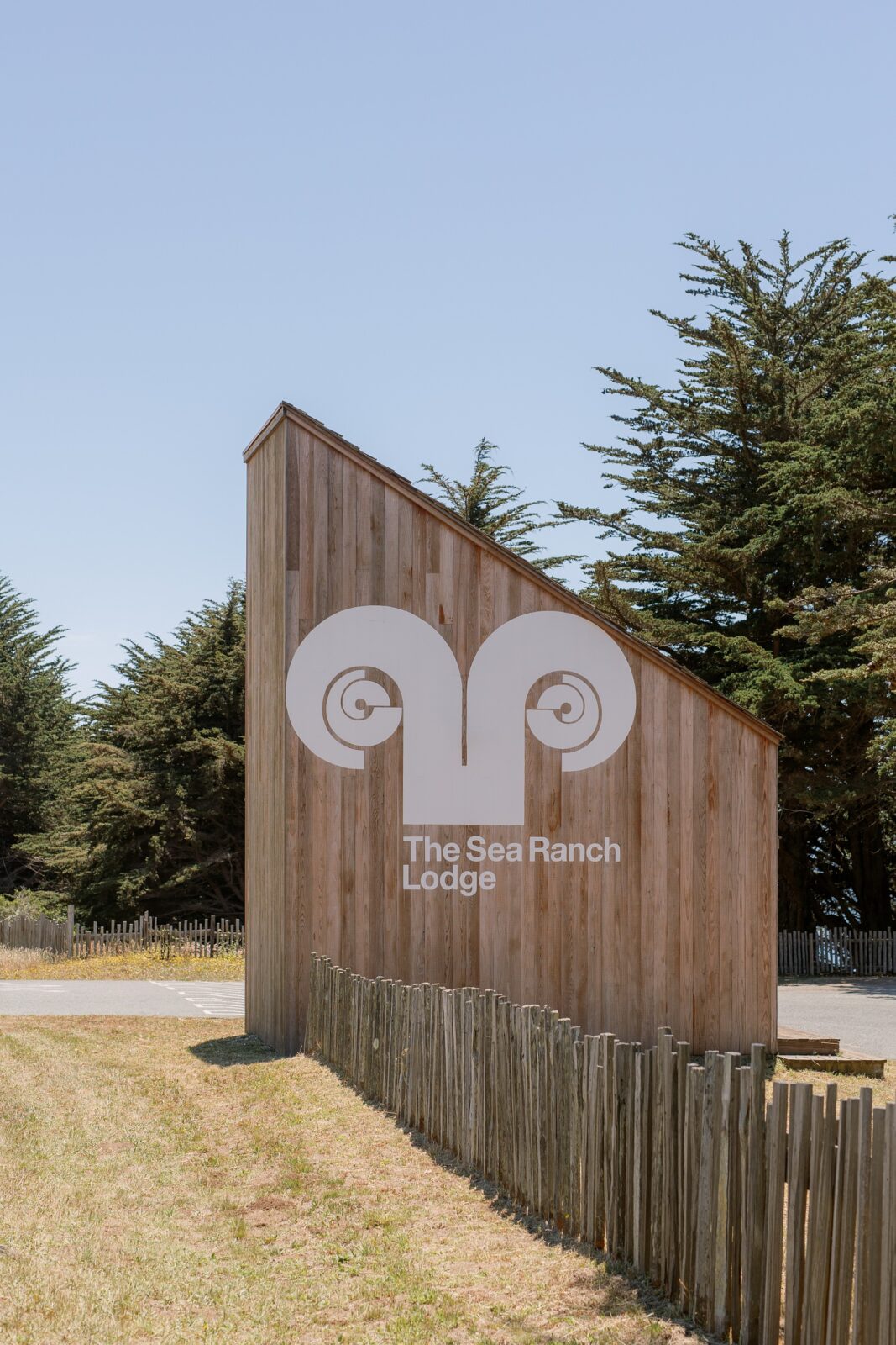 The Sea Ranch Lodge welcome sign