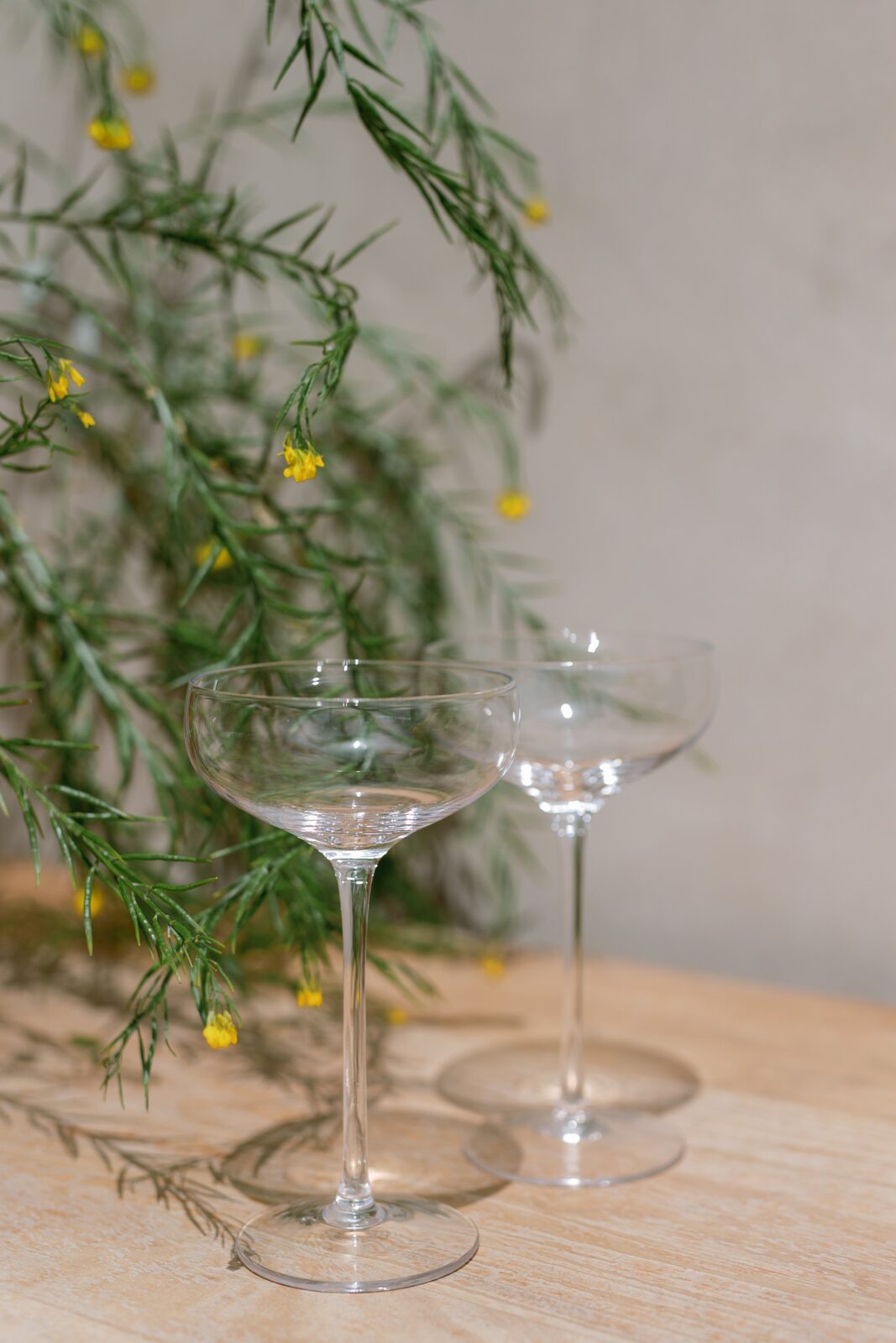 Champagne coupes for wedding